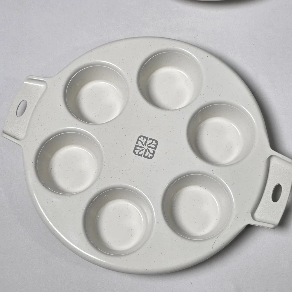 LittonWare‎ Muffin Pan Cream Speckled Vintage Microwave Oven Safe Set 2